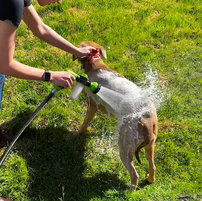 FoamClean™ | Einstellbare Sprühdüse zur Reinigung von Tierfellen